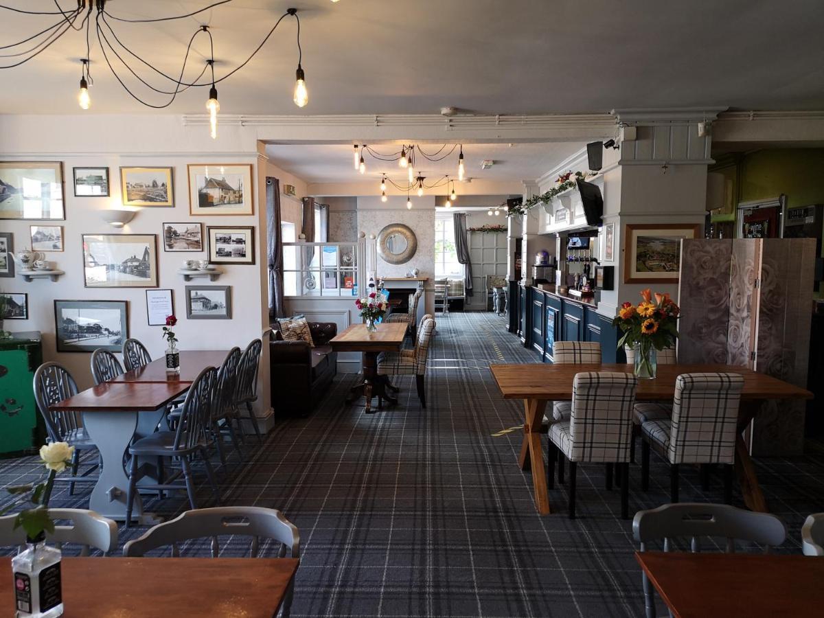 Woolpack Inn ชิชิสเตอร์ ภายนอก รูปภาพ