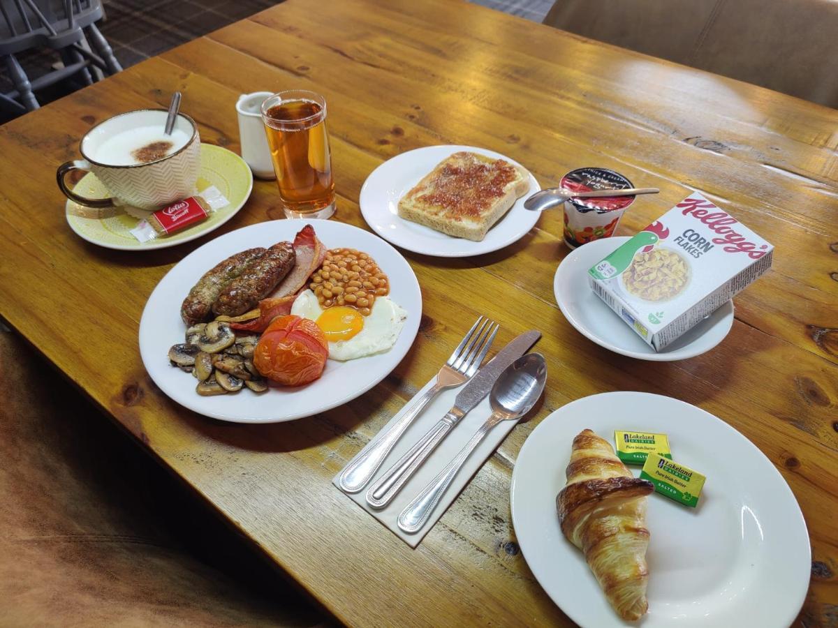 Woolpack Inn ชิชิสเตอร์ ภายนอก รูปภาพ