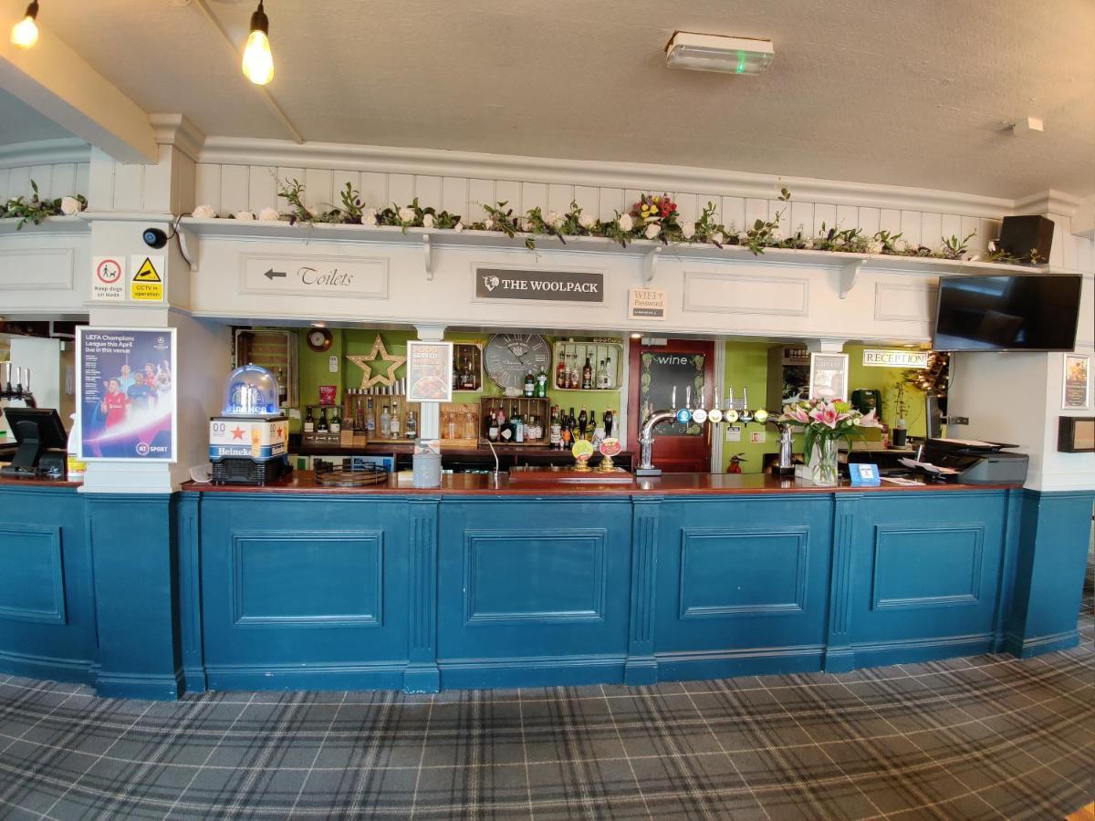 Woolpack Inn ชิชิสเตอร์ ภายนอก รูปภาพ